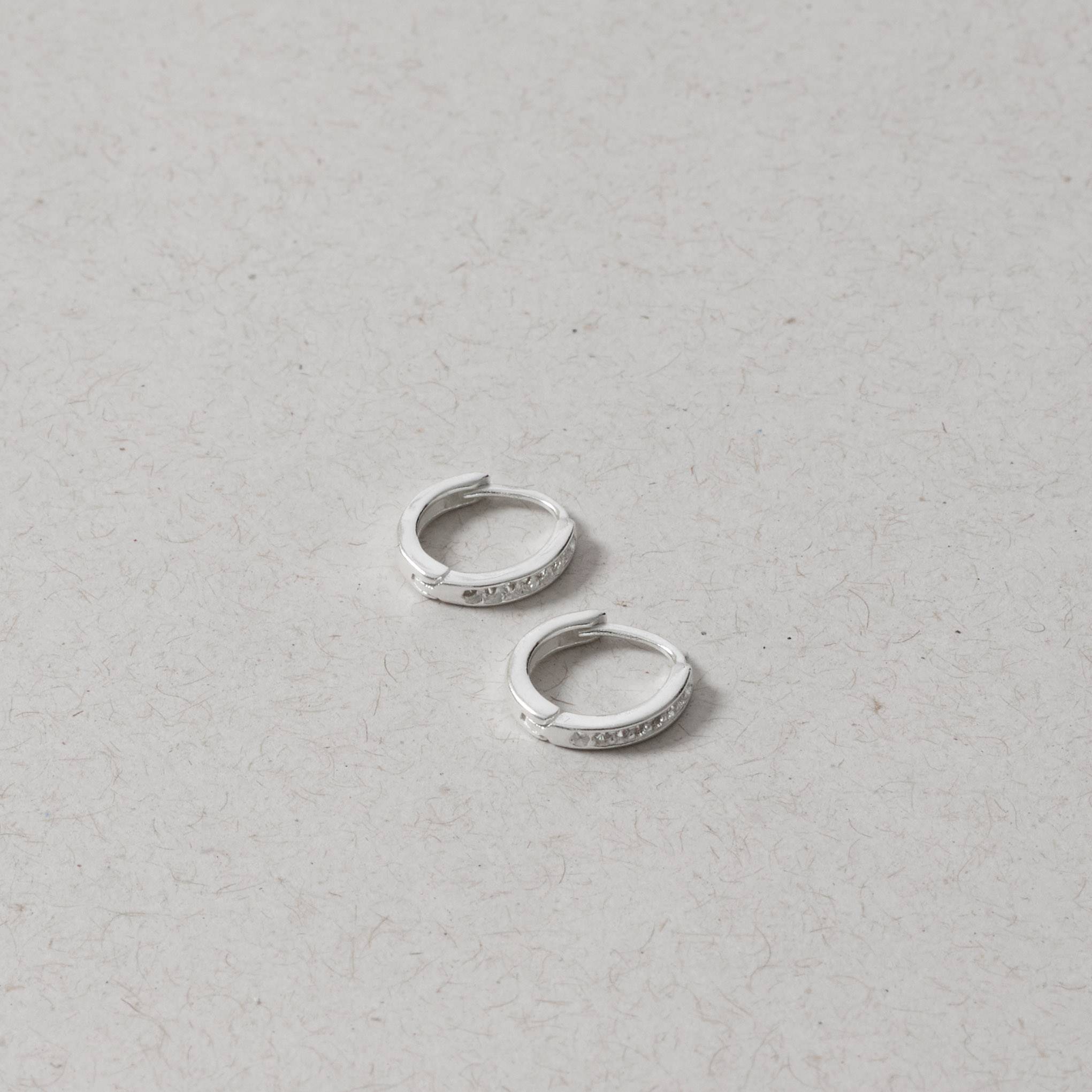 Argola Click 10mm Cravejada Fio Quadrado