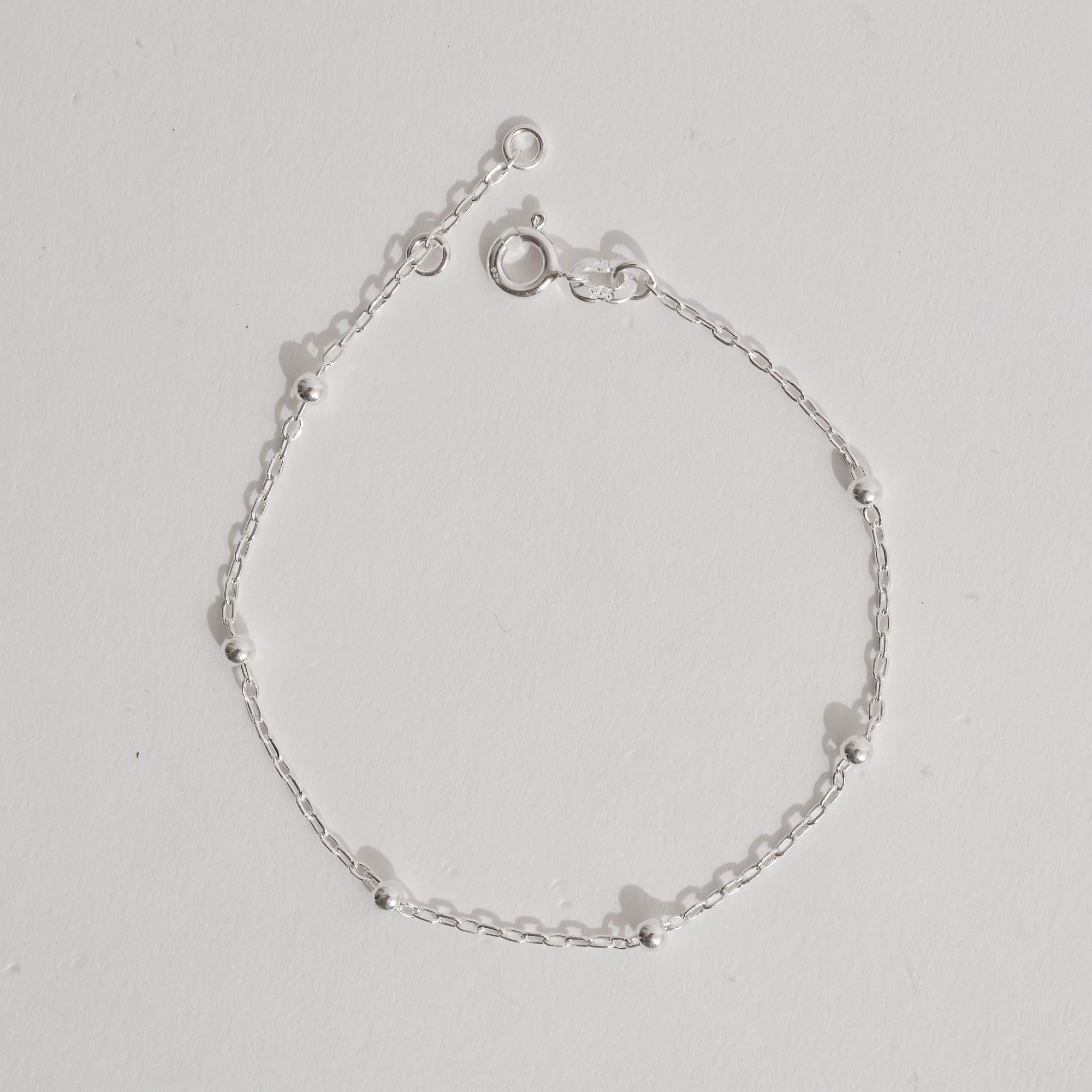 Pulseira Entremeio Bolas 4mm Corrente Cartier 18.5cm
