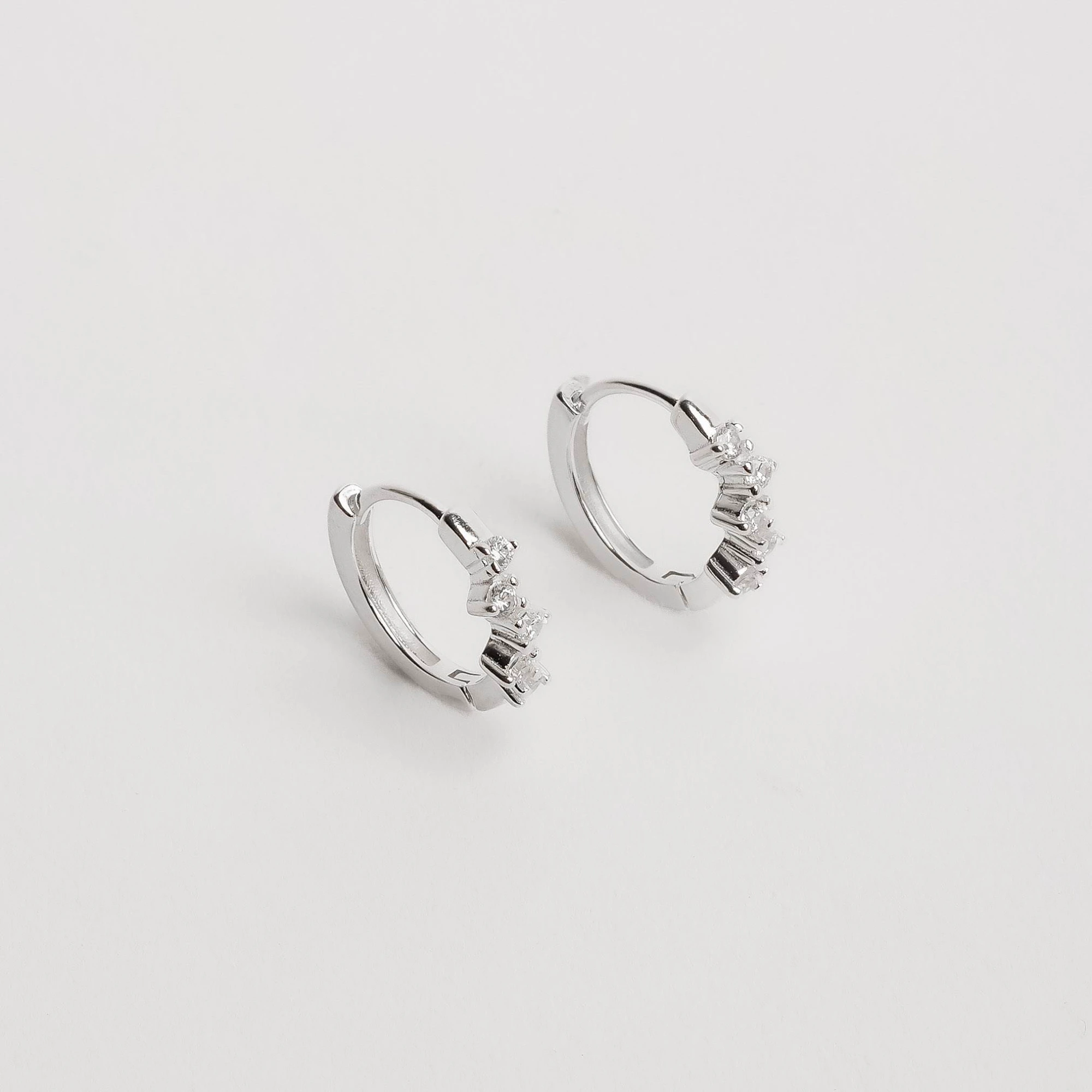 Argola Click 13mm com Zircônias Redondas