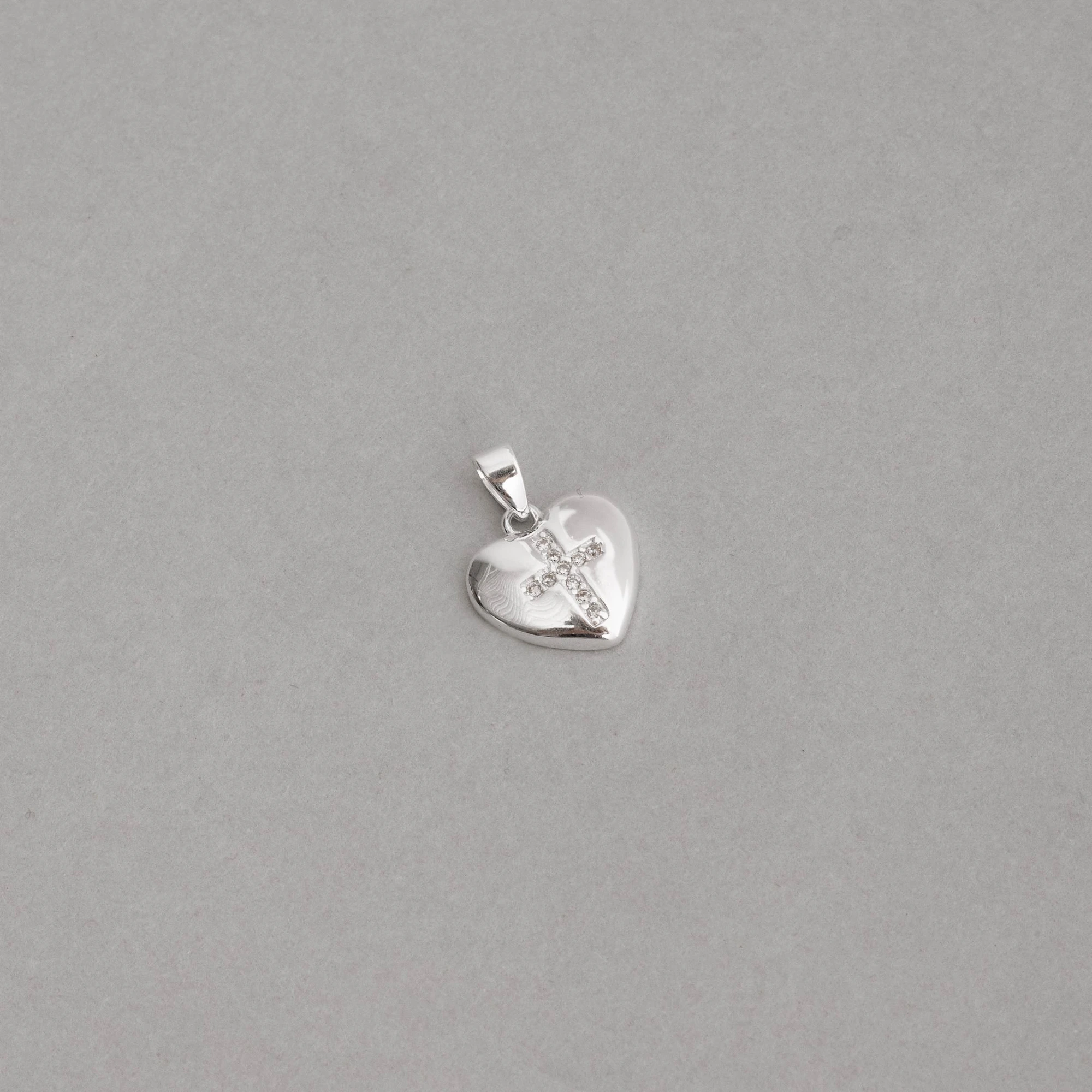 Pingente Coração Com Cruz Cravejada 11mm