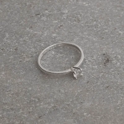Anel Solitário 4mm Cristal