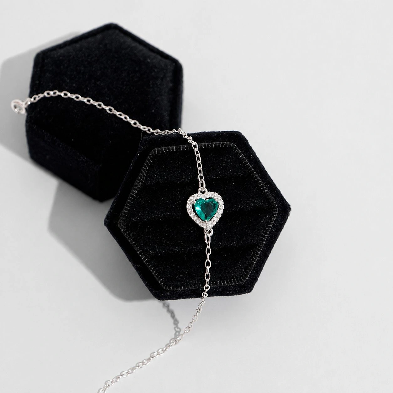 Pulseira Coração Turmalina com Aro Cravejado em Prata 925 – 6 mm