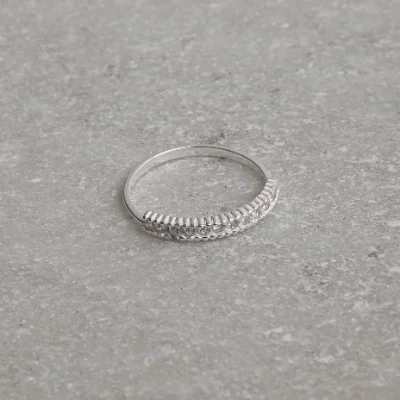 Anel Meia Aliança Cristal Detalhe Riscado