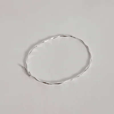 Bracelete 1.9 Fio Torcido Leve