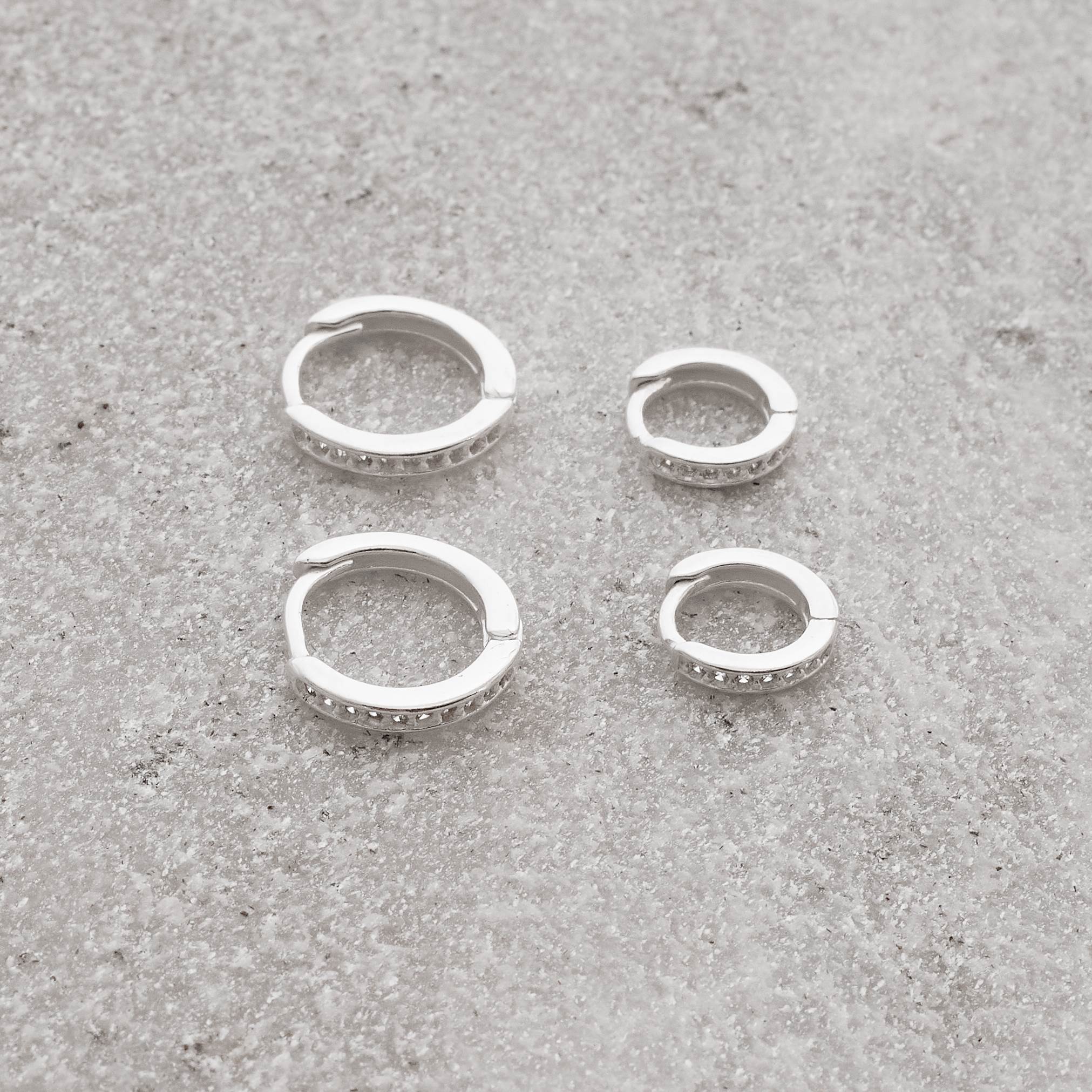 Duplas Argolas Click Cravejadas 9mm e 12mm Fio Quadrado