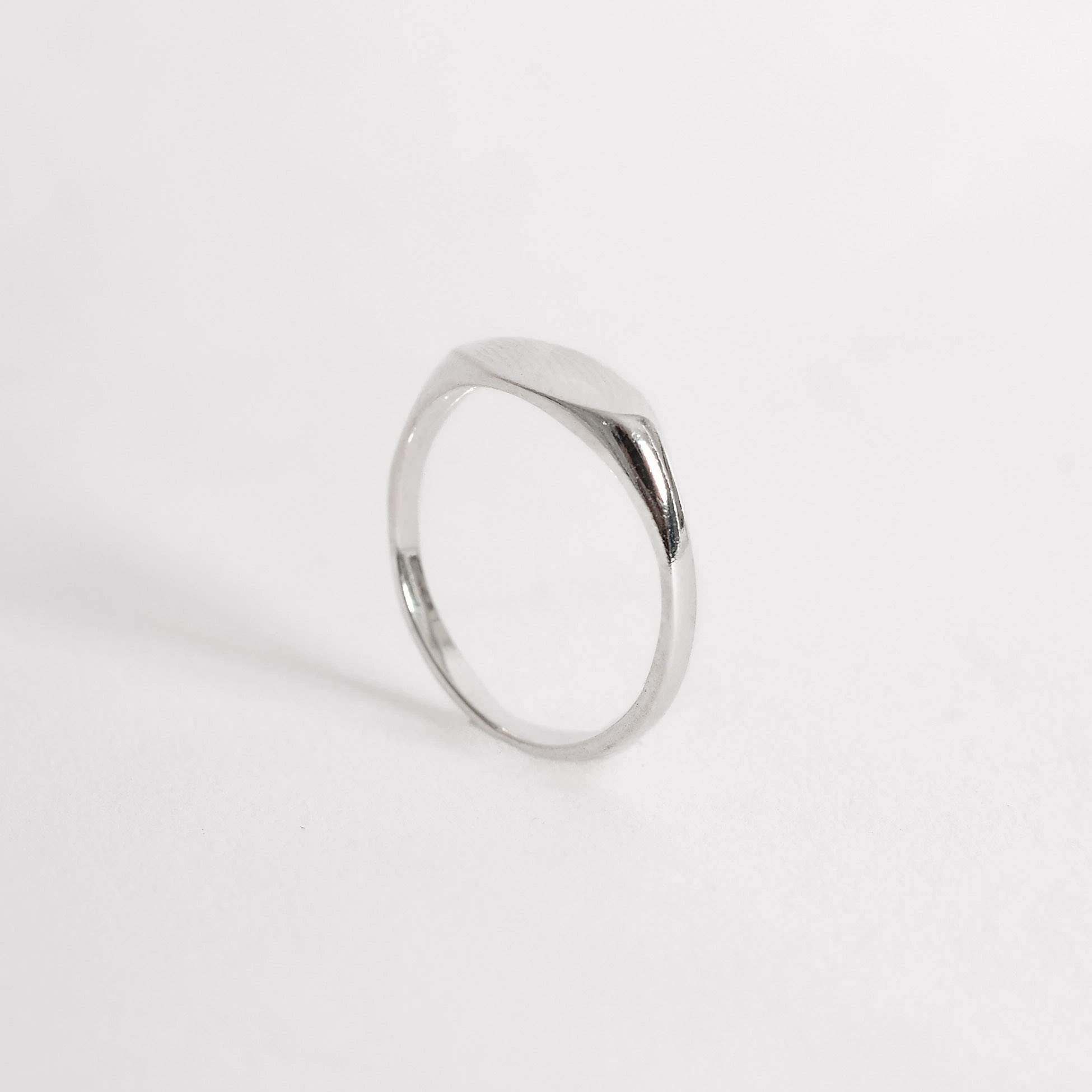 Anel Detalhe Oval