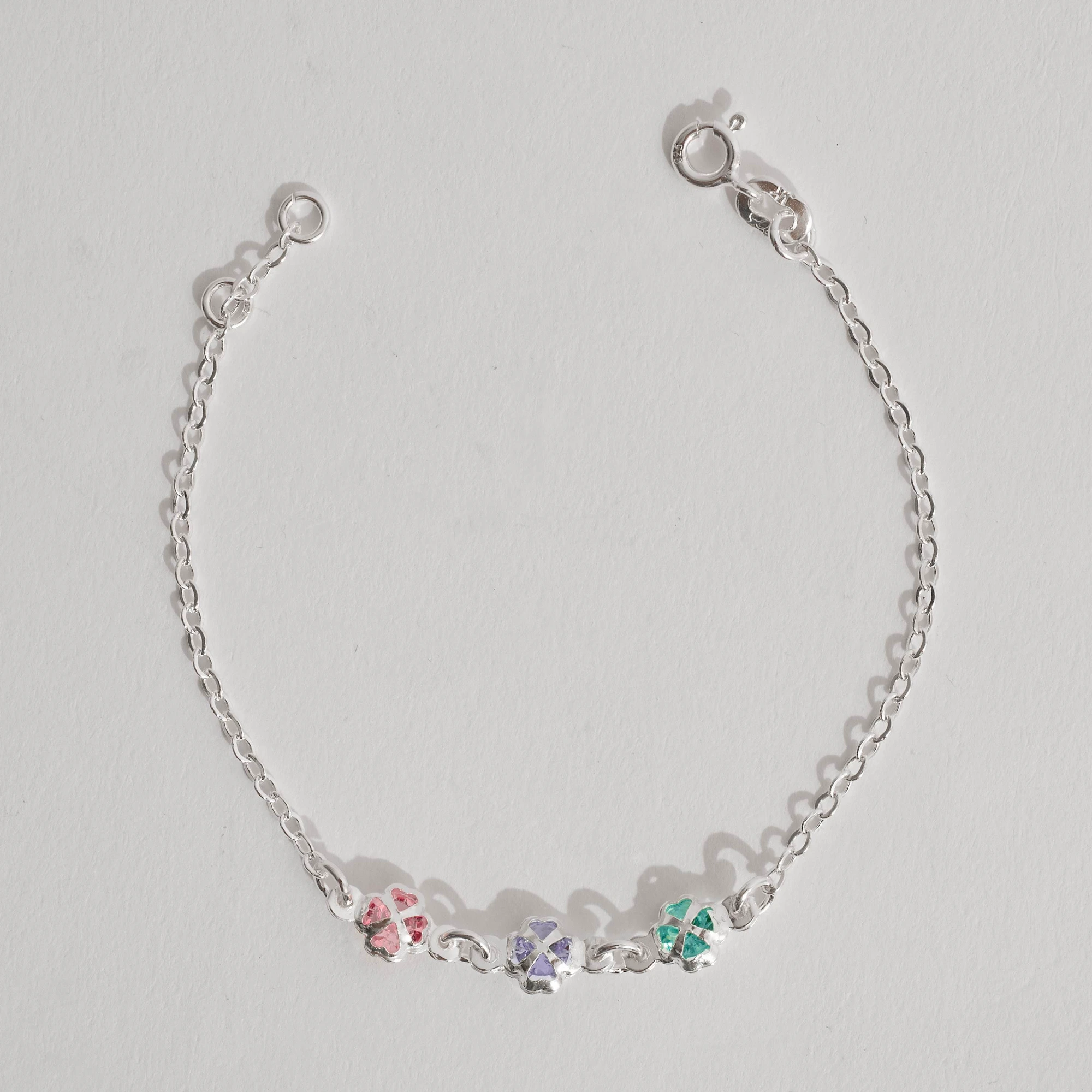 Pulseira Infantil Entremeio 3 Trevos com Zircônias Coloridas 6mm 15cm